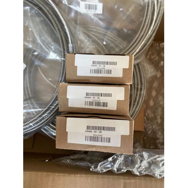 Bently Nevada 330400-02-CN Accelerometer Acceleration Range 330400: 490 M/S2 (50 G)