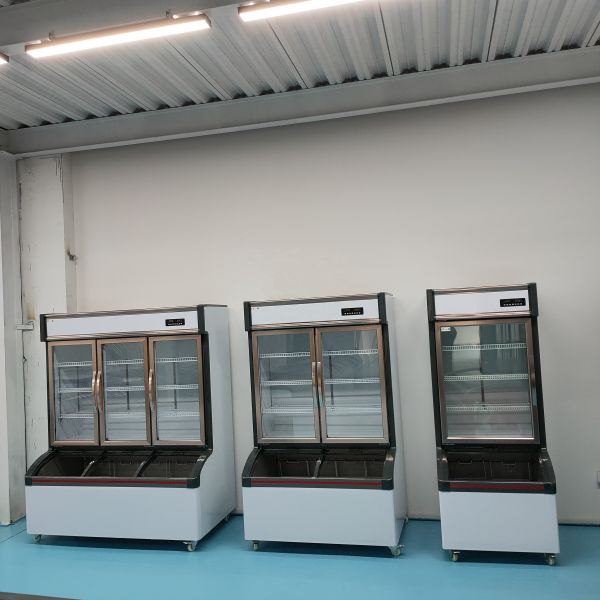 Multi Doors Convenience Store Refrigerator OEM Grocery Store Display Coolers