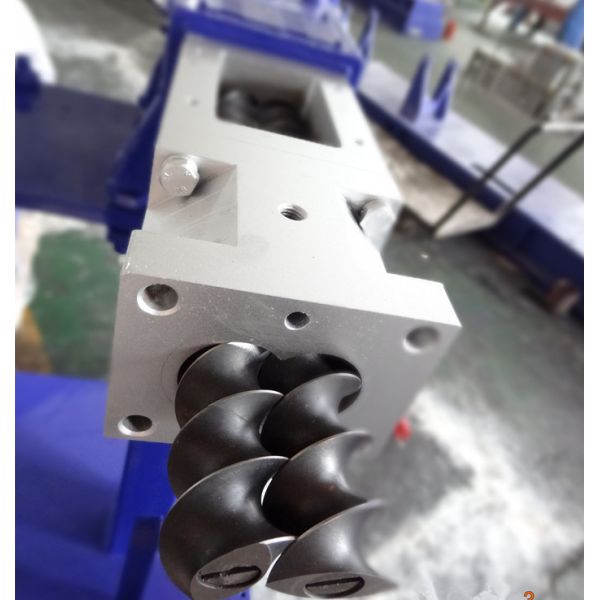 Coperion ZSK40 Twin Screw Extruder Side Feeder | Fill Rate 10-50% | Low Feeding Fluctuation