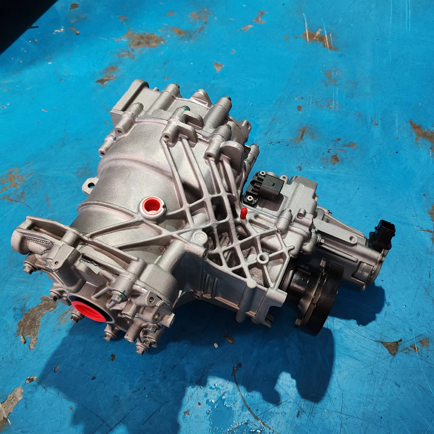 Remanufactured Rear Differential Assembly LR061681 G/R 2.58 Ratio For Land Rover Range Rover Evoque