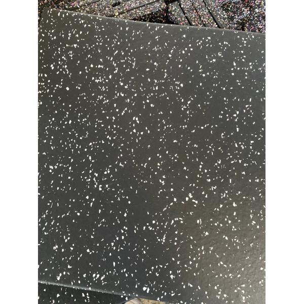 Grey Fleck EPDM 40mm Tile 1m X 1m 6000sqm / Day Gym Rubber Flooring Environmentally Friendly Including Clips
