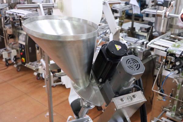 Best Selling Spices Powder Packing Machine for Turmeric Powder Masala Pouch Packing Machine Price