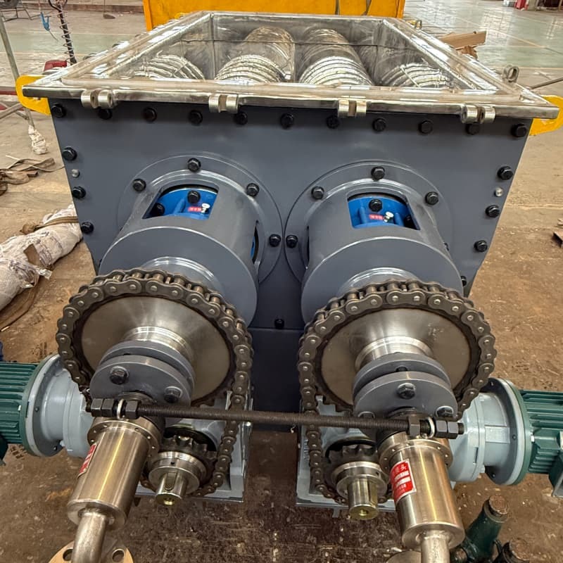 Customized Vacuum Screw Dryer 20kw Vacuum Drying Equipment For Chemical