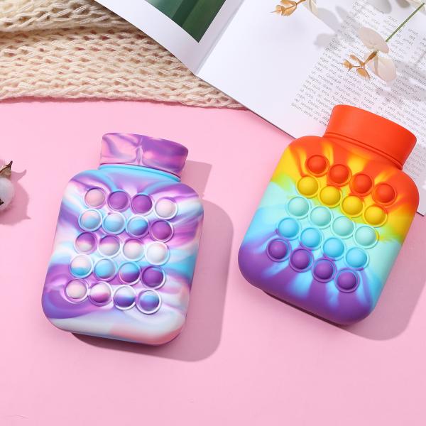 Bouteille d'eau chaude de 1 litre avec couvercle doux Sac à eau chaude classique pour soulager la douleur Cou et épaules Pieds plus chauds Crampes menstruelles