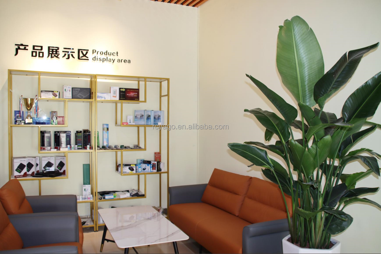 Tuya ZigBee 3.0 Wireless Soil Sensor with 3-in-1 Detection for Moisture Temperature Light and IP67 Waterproof Rating