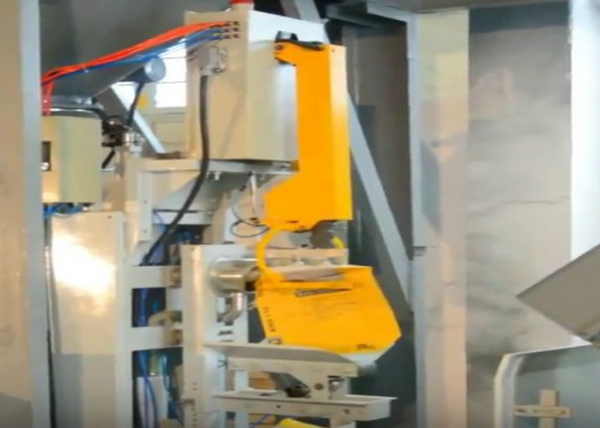 Industrial Automatic Bag On Valve Filling Machine For Putty / Gypsum / Lime Powder