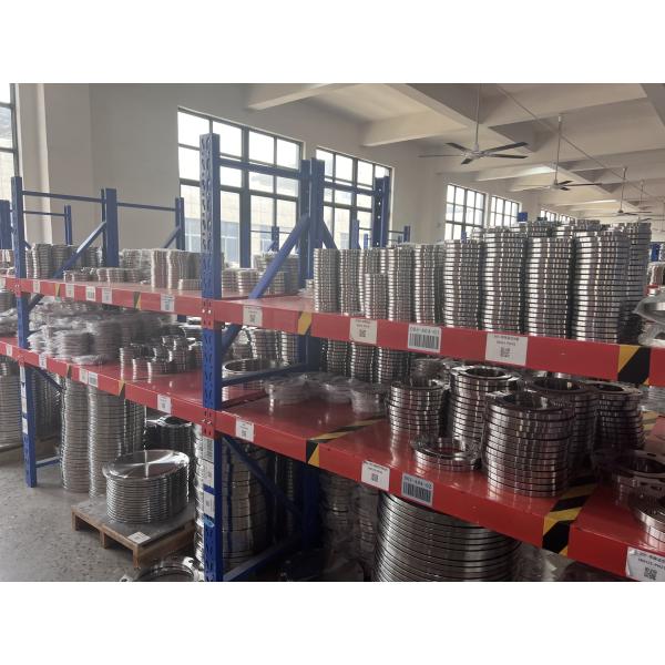 Brida de cuello soldado de acero inoxidable JIS RF 1/2