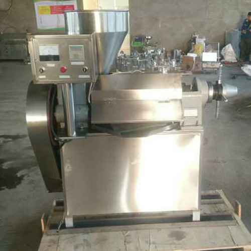 80kg 5.5kw Seed Oil Press Machine , Hazelnut Oil Press Expeller Peanut