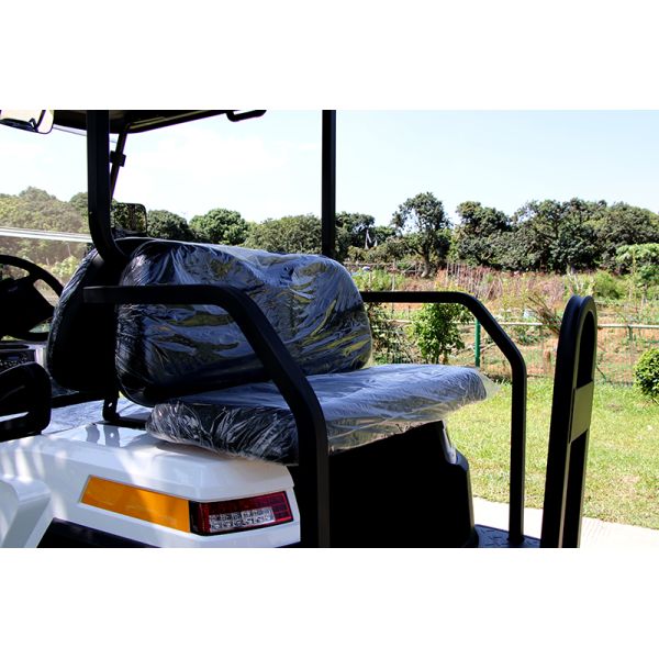 Lifted 2-Seat 2 Rear Electric Golf Buggy With 30% Climbing Ability 48v Lithium Battery Range For 50-70 Km