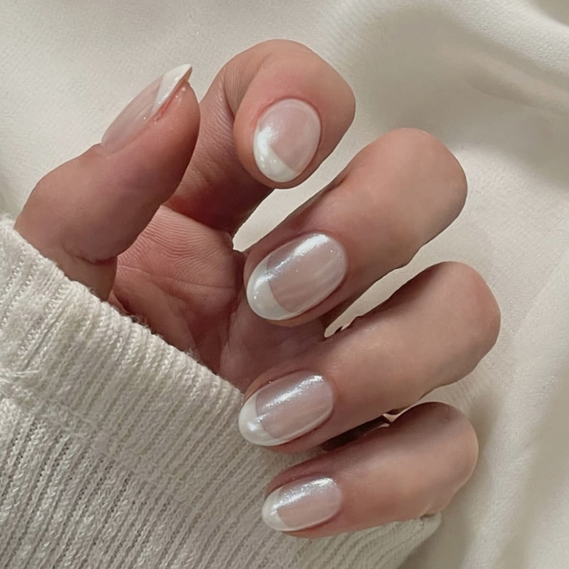 Luxury White Gitter French Tip Fake Nails Quick Application And Removal