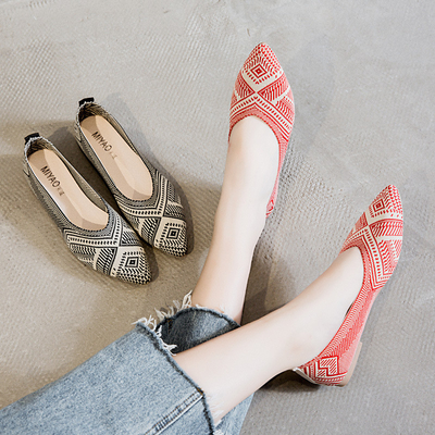 Легкие женские плоские сандалии, удобные для летнего отдыха.