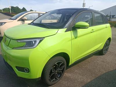 O carro 2023 elétrico da versão 38.54kWh personalizou