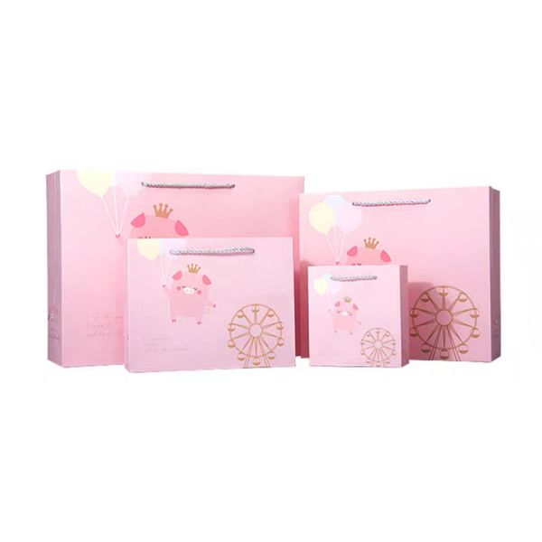 Paperboard Pink Magnetic Closure Gift Packing Box For Clothing Packaging Clamshell Design