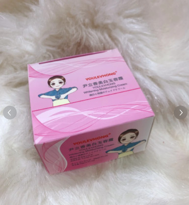 Все типы кожи Крем для отбеливания кожи с легким цветочным ароматом