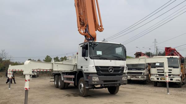 Bomba do crescimento do cimento de 180M3/H 47m Actros 3341 com certificação ISO90001