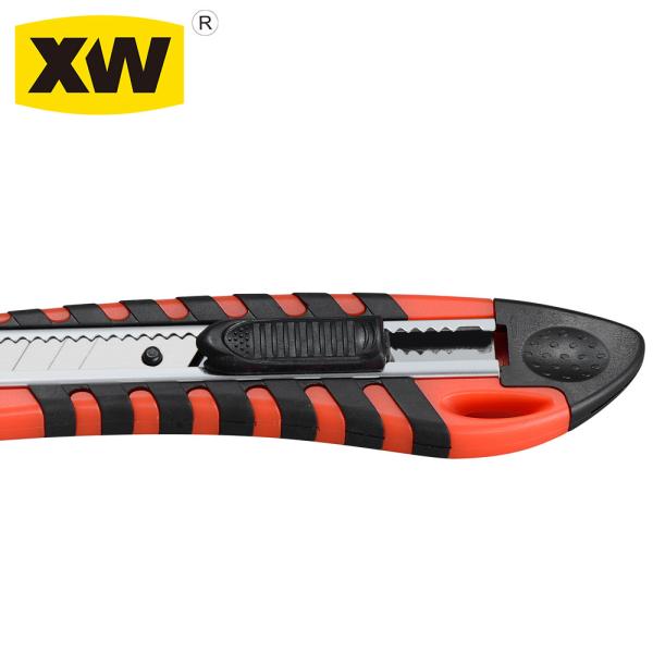 SX759N  Soft Rubber Snap Off Blade Cutters With 9mm Blade