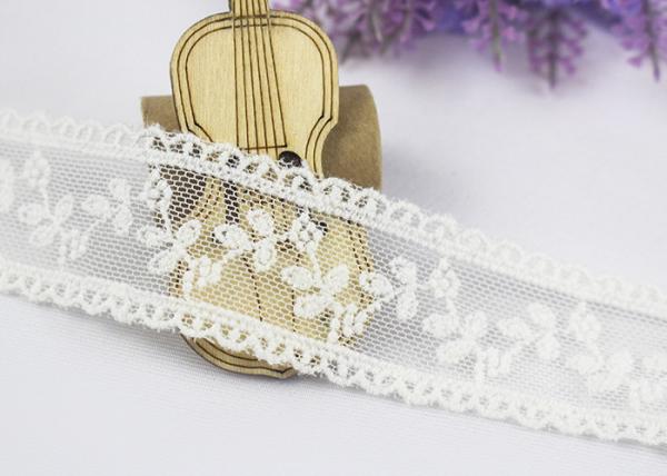 Guarnição de nylon Scalloped do laço do algodão floral do bordado para o vestido de casamento do laço do marfim