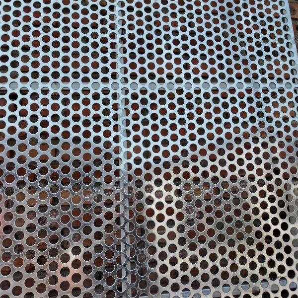 Silver Bar Grating With Mixed Sizes Holes For Acoustic Panels