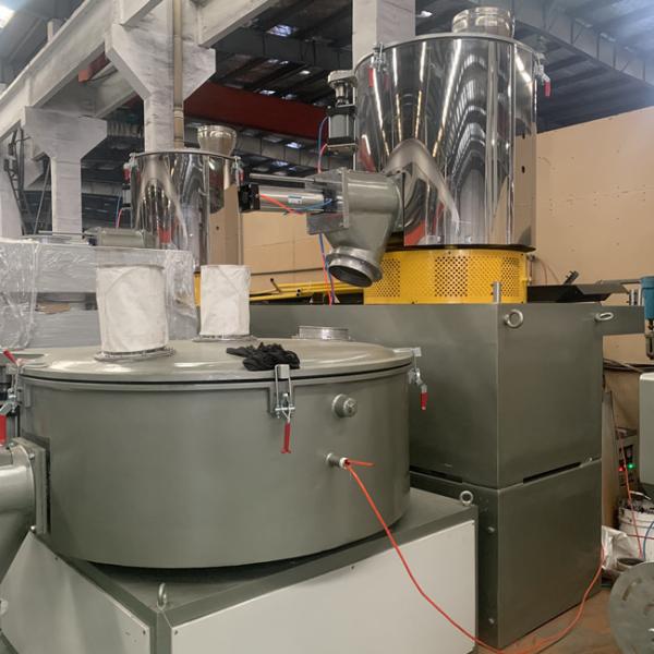 6mm WT Stainless Plastic Mixer Machine With Natural Exhaust Vacuum System