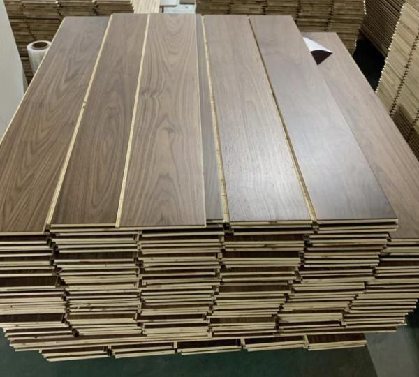 OEM Black Walnut Composite Flooring Interior Decoration Material