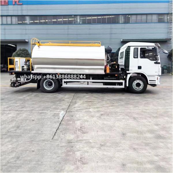 SHANCMAN L3000   4*2  Intelligent   6000 Liters  Road Distributor    Bitumen Spreader  Road Construction Machine