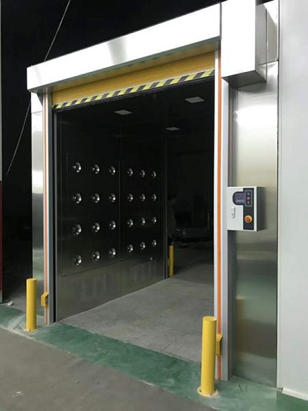 Enevoando o chuveiro de ar de aço inoxidável da névoa com a porta automática do rolamento do PVC