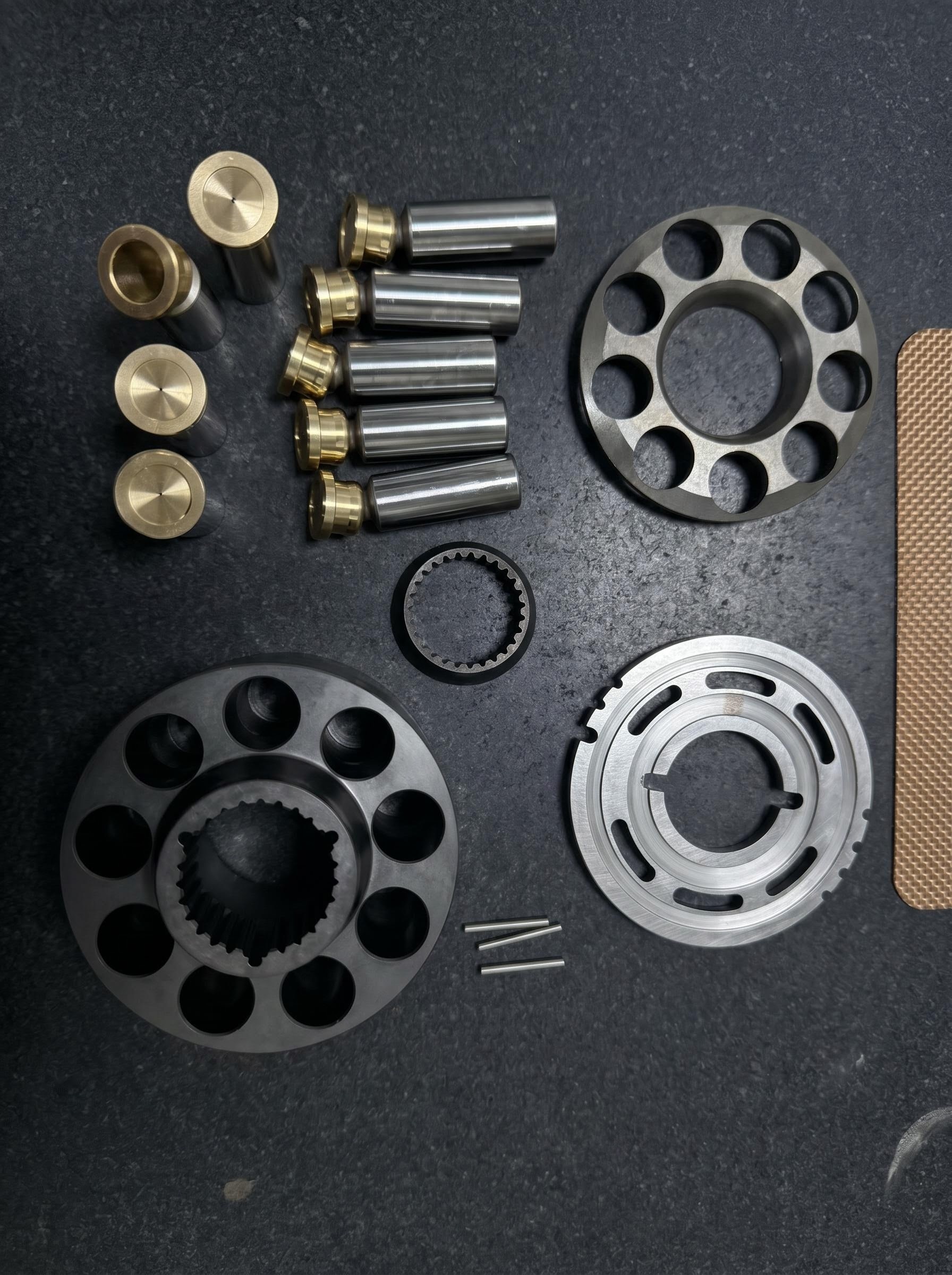 Hydraulic Pump Repair Kit HPK055K for EX120-6 EX135  EZ110 ZX120 Part Numbers: 2042059, 2044792 Metal Spare Parts for Excavators