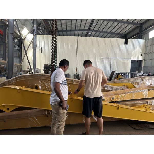 Customized Floating Pontoon Undercarriage for Amphibious Excavator Swamp Marsh Wetlands Conversion Supplier
