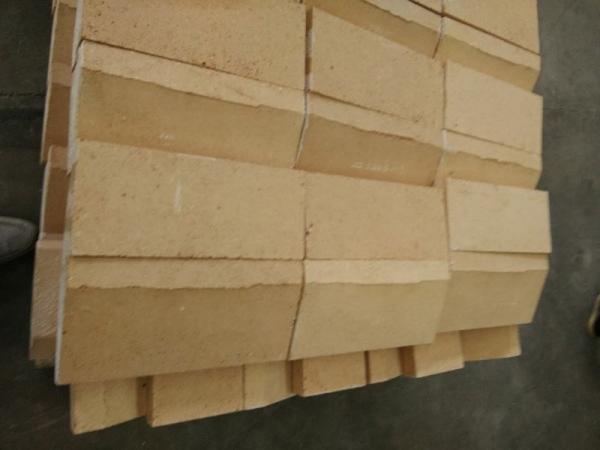 Magnesia Carbon Refractory Black Brick for Electric Furnace/Steel Ladle/EAF/Lime Kiln