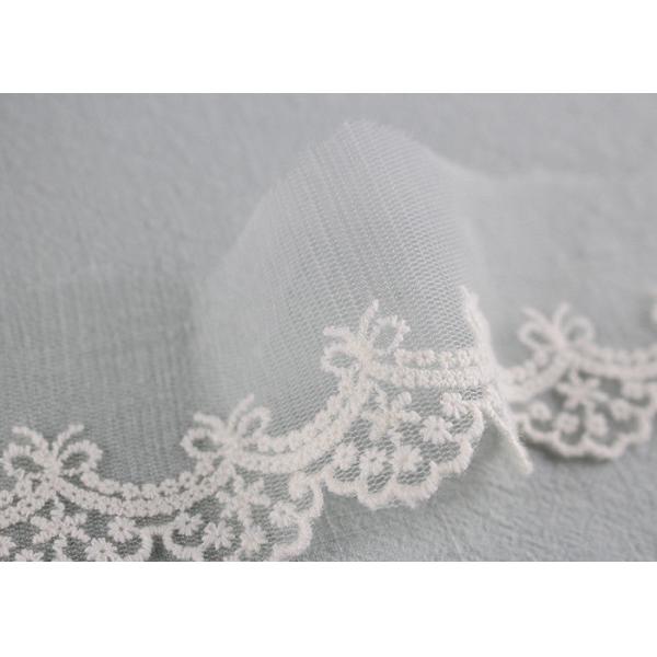 Frontière nuptiale ene ivoire molle brodée florale mignonne de dentelle d'équilibre de dentelle pour la décoration d'art