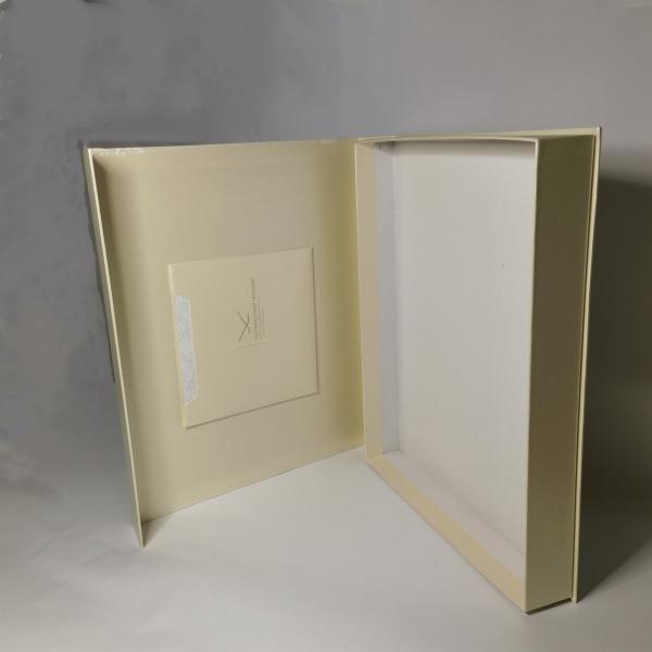 Умирает отрезок Kraft гофрировал плоскими коробки повторно использованные коробками грузя упаковывая FSC