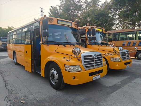 56 high-quality second-hand diesel-fueled yellow schools