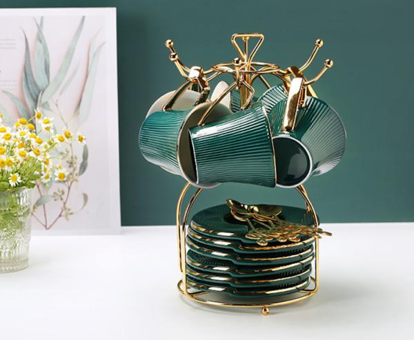 O ouro luxuoso de Drinkware da tarde feita sob encomenda chapeou o copo cerâmico com os copos de chá irregulares modernos por atacado do café dos pires