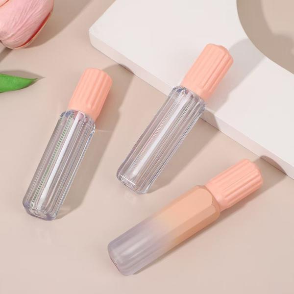 Cubierta de diseño de engranaje con pincel plástico tubo de esmalte labial en varios colores