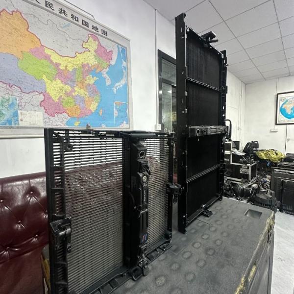 Second Hand Outdoor Rental LED Screen P3.91 Waterproof Transparent Screen
