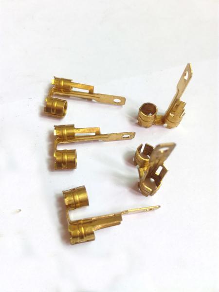 Bronze bonde da tração que carimba peças de automóvel do trabajo em metal do progresso da precisão das peças