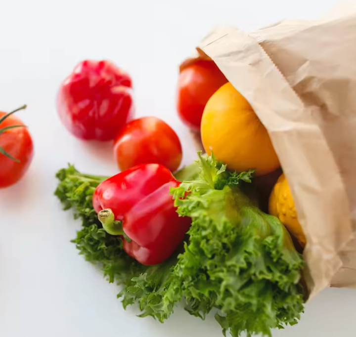 Wholesale Recyclable Oilproof Food Paper Bags with Customized Logos Accepting White and Brown Kraft Paper for Bread Promotions