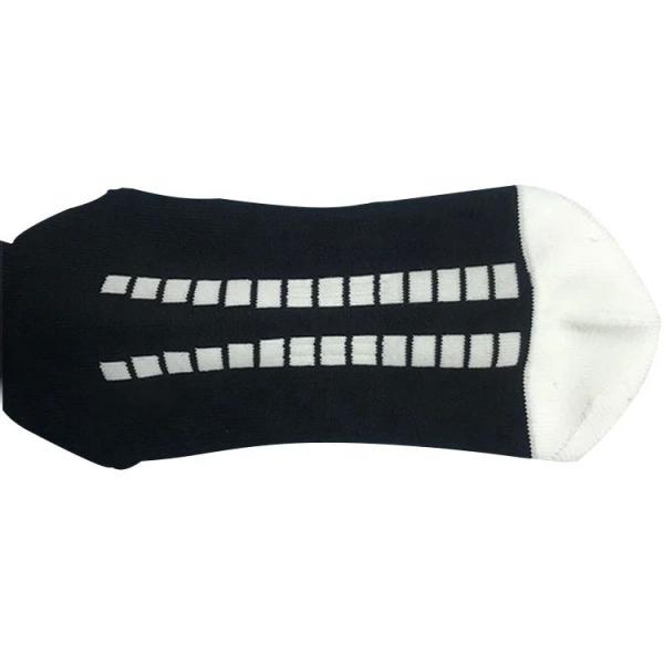 Custom Anti Slip Running Socks for Men and Women in Winter Season 100% Polyester