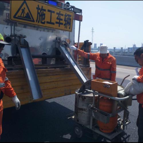 Thermoplastic Road Marking Paint Kneader Hydraulic Preheater for Road Marking Materials
