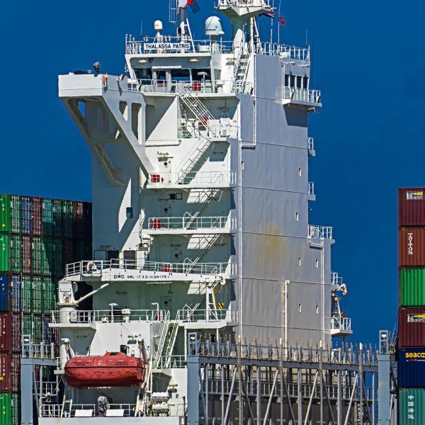 Serviços de transporte internacional de cargas de grande escala da China para o Brunei