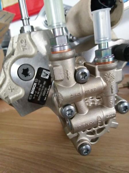 Geniune New BOSCH Fuel Injection Pump  0445020045 for komatsu 6754-71-1012 PC200-8  injection pump