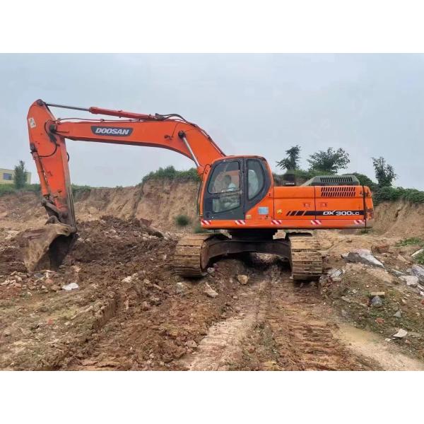 From China's second-hand Doosan excavator DX300LC 30 ton large mining excavator