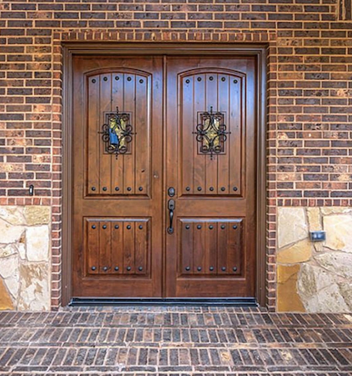 DINGHAO(BUVMAMO) CUSTOM SOLID WOOD FRAME HOTEL INTERIOR DOORS. FULL OEM & ODM