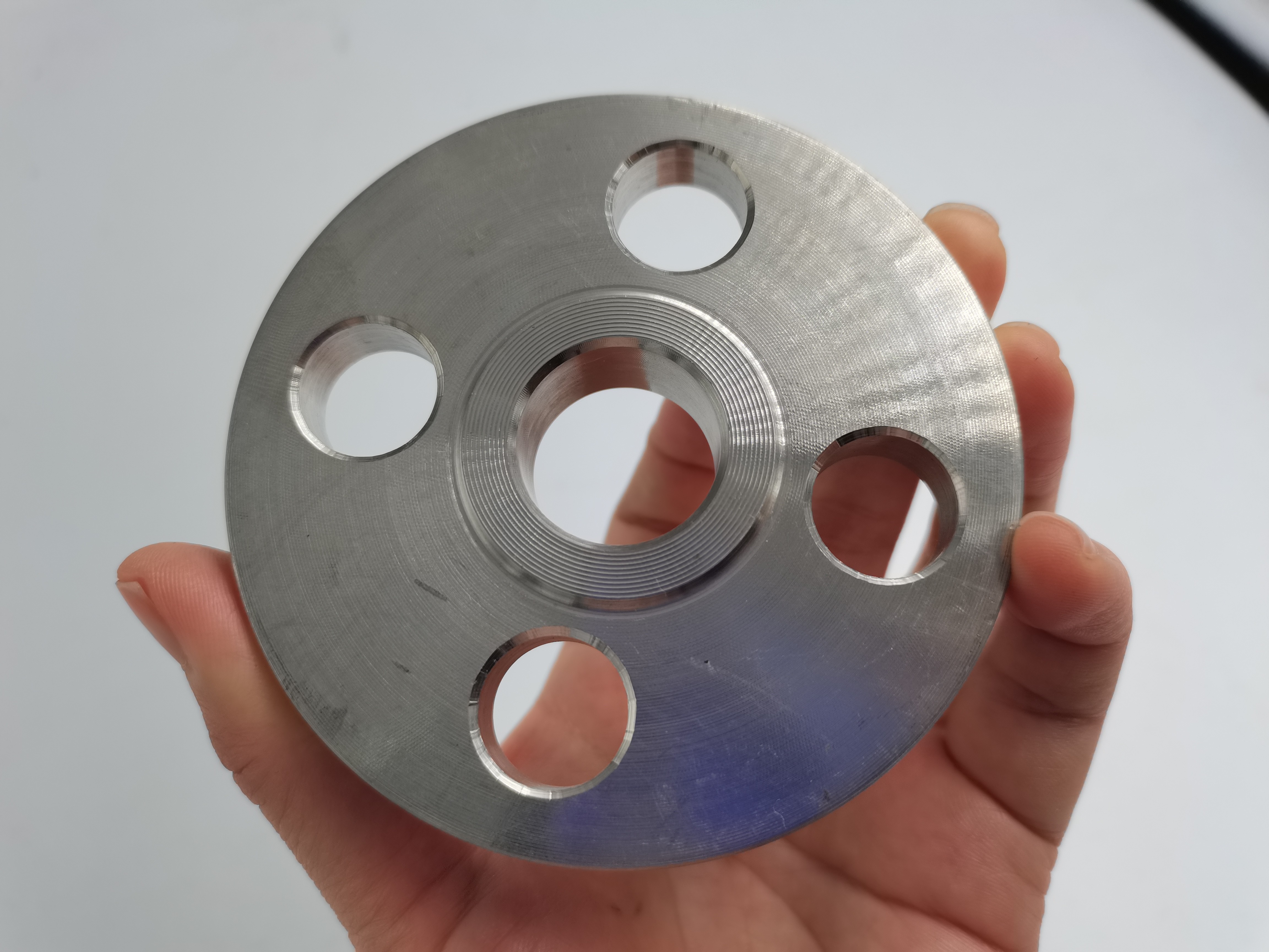 Подвергать механической обработке CNC фланца JIS2220PL 316Ti продетый нитку нержавеющей сталью