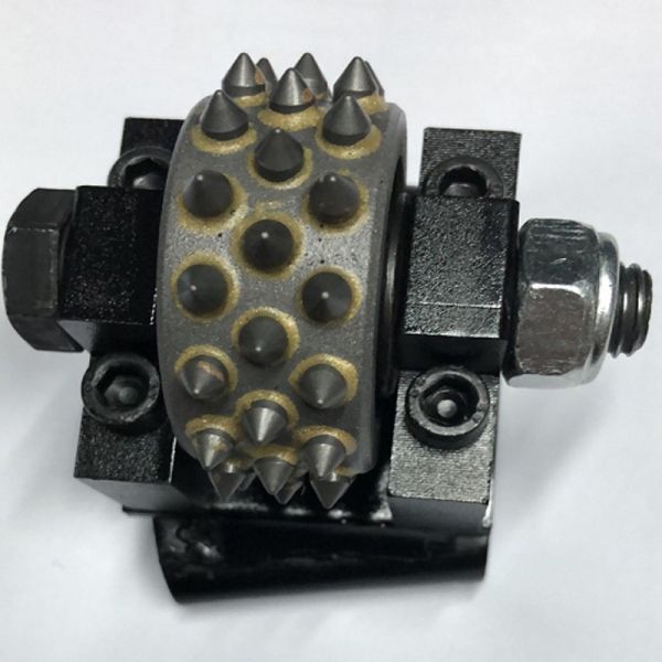 Husqvarna Redi Lock Bush Hammer Tool for Concrete Surface Preparation