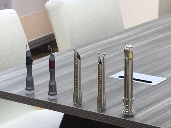 Tratamento fracionário do laser do anti CO2 popular da idade para a remoção da cicatriz, máquina do rejuvenescimento da pele