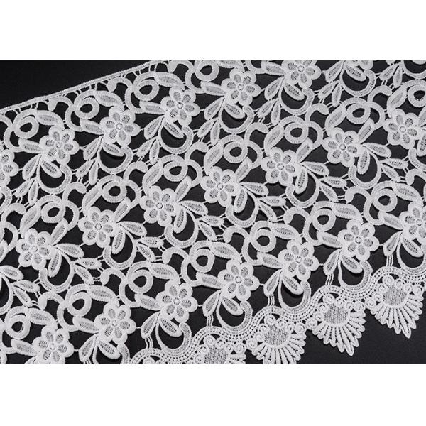 Отделка шнурка ярлыка одежды белого цветка расстворимая в воде для одежды удобной