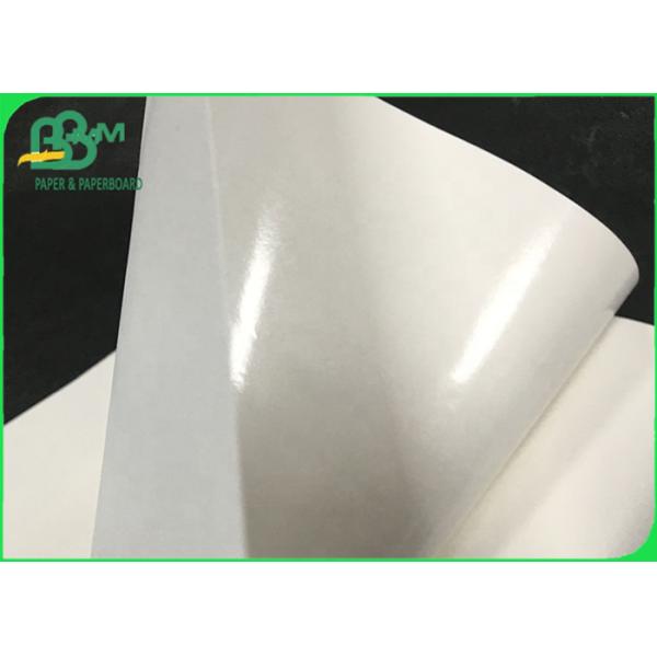 40gsm impermeable a la grasa 50gsm PE cubrió el rollo de papel de Kraft para el bolso del embalaje del pan