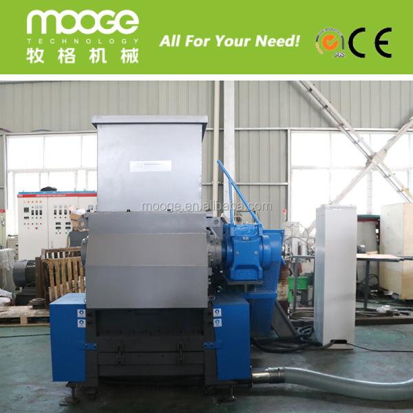 1000kg/H Waste Plastic Shredder Machine 600-1500mm Waste Plastic Crusher