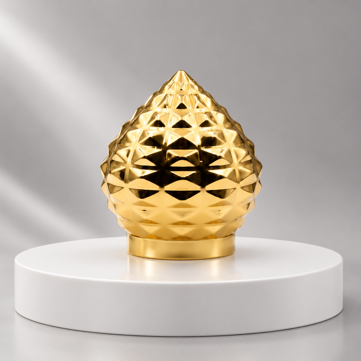 Luxury Diamond Cut Gold Zamac Perfume Cap, Crown Shape Closure for FEA15 Perfume Bottle